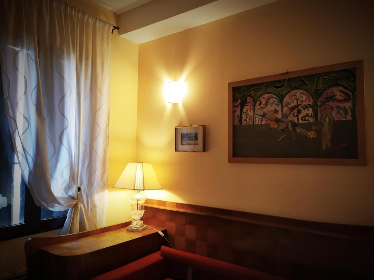Ca Tron Apartment Next To Rialto Bridge Venecia Exterior foto